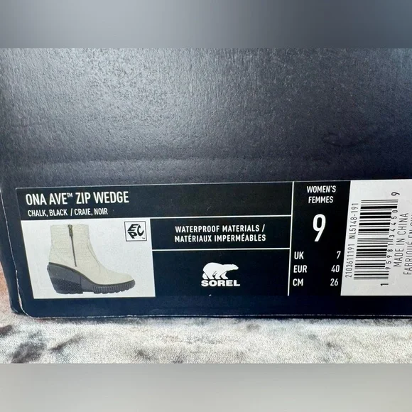 SOREL Ona Ave Wedge Boot in Chalk. Size 9 - Picture 13 of 13